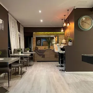 Il Ghiro Bed & Breakfast Aeroporto di Catania Fontana Rossa